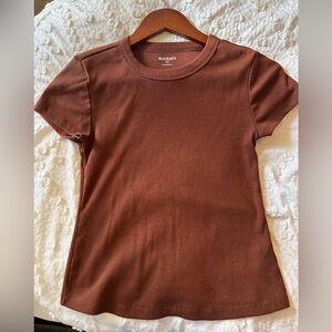Old Navy snug Crop T shirt